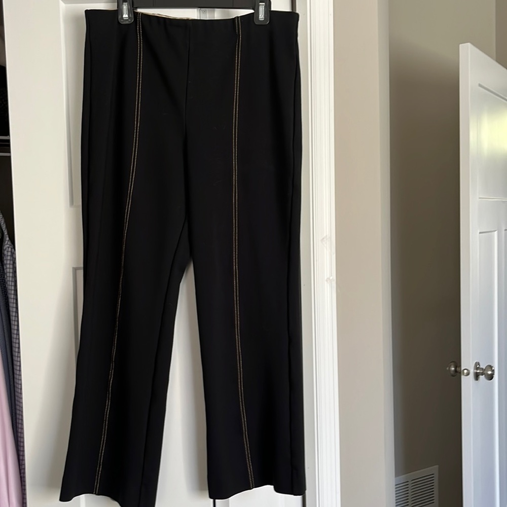 Anthropologie - 'The Essential Cropped Flare Pant'.  SZ L